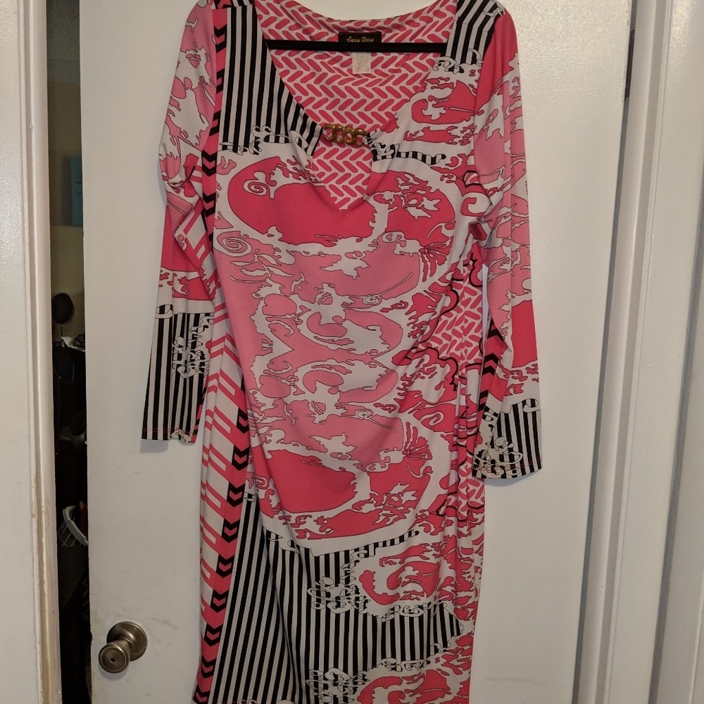 3x pink and white dress